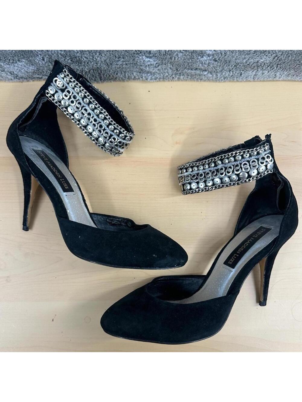 Steve Madden Luxe L-Fiona Black Suede Jeweled Pumps